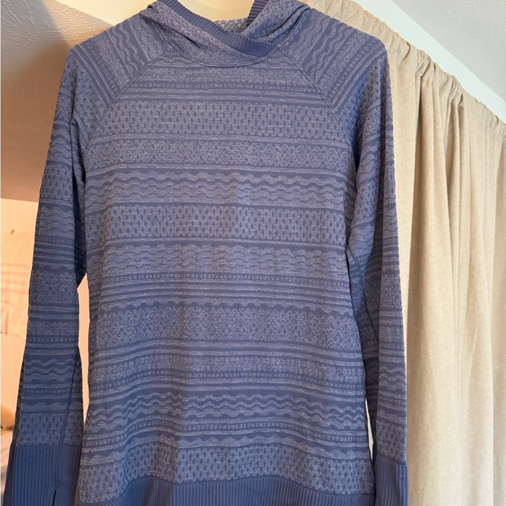Patterned Blue/Purple Long Sleeve Top